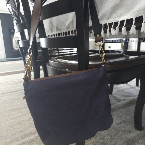 R.Riveter Hobby Signature Navy Canvas + Brown Leather Bottom with Brass Feet Han - Picture 3 of 12